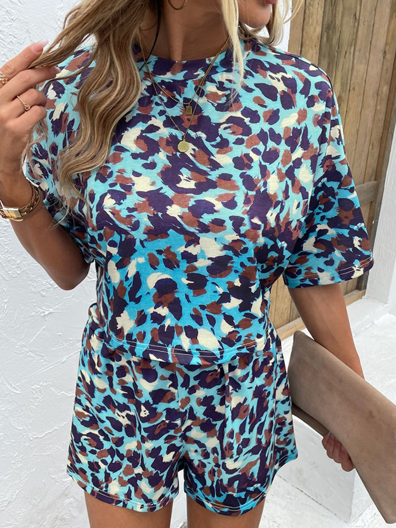 Printed Round Neck Half Sleeve Top and Shorts Set